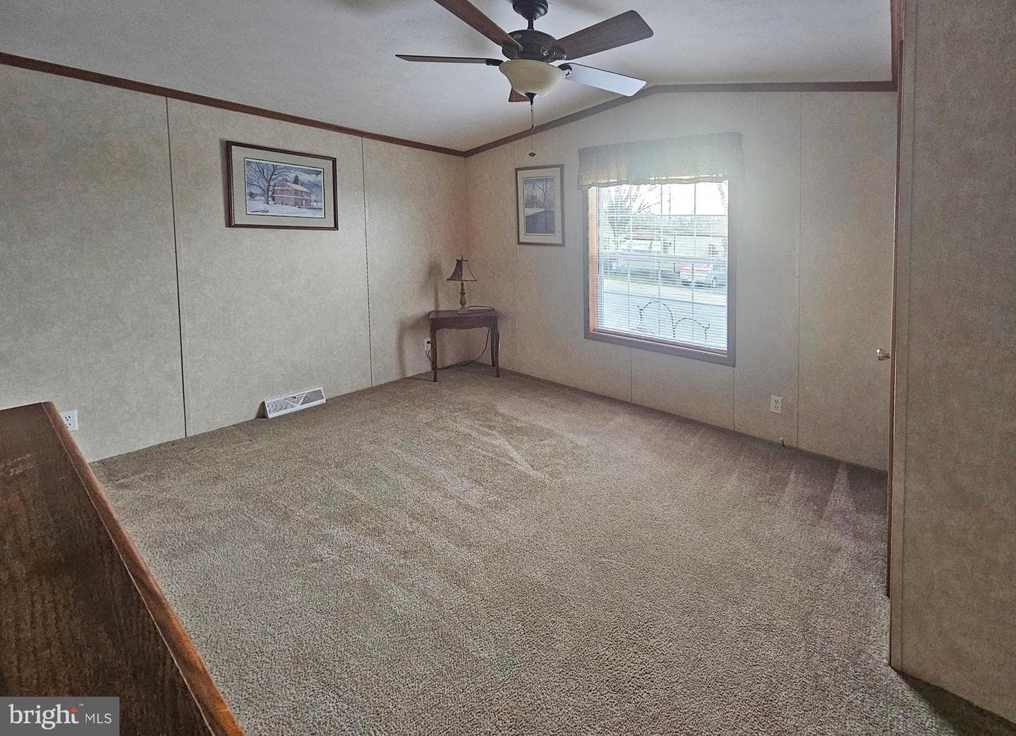 927 Emerald Street photo 22