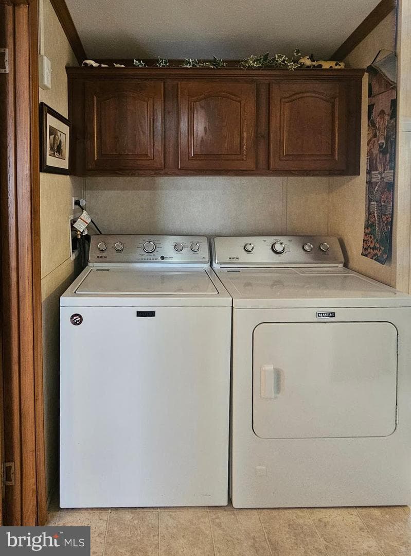 927 Emerald Street photo 25
