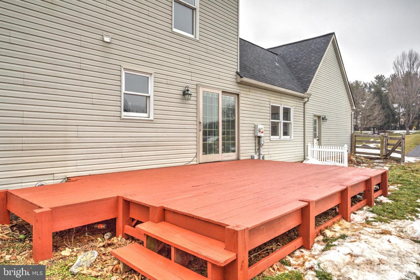 152 Kings Gate Drive photo 44