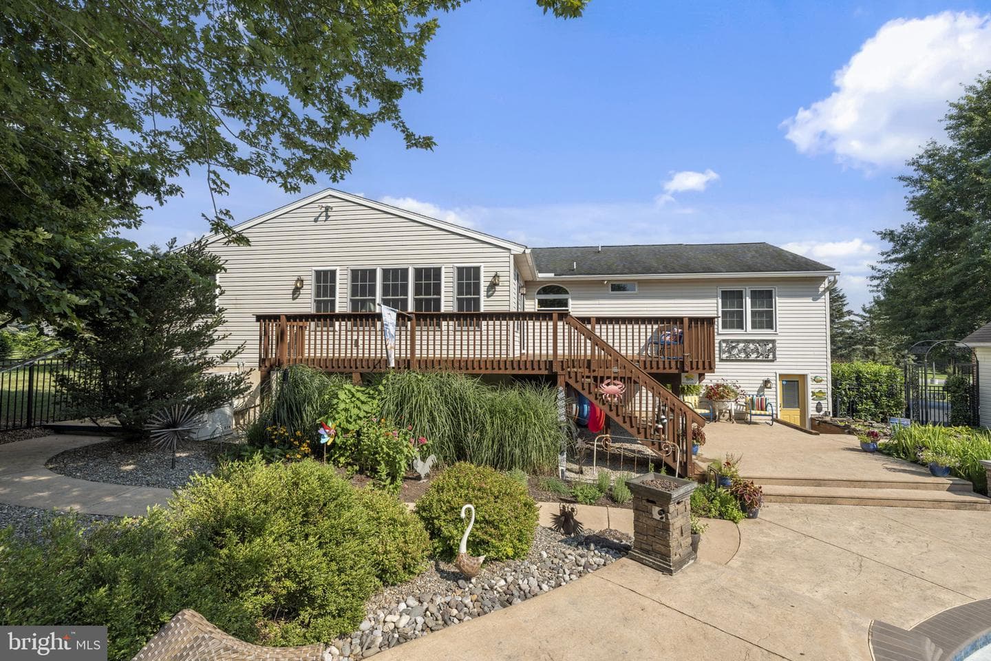 105 Whitehall Road photo 14