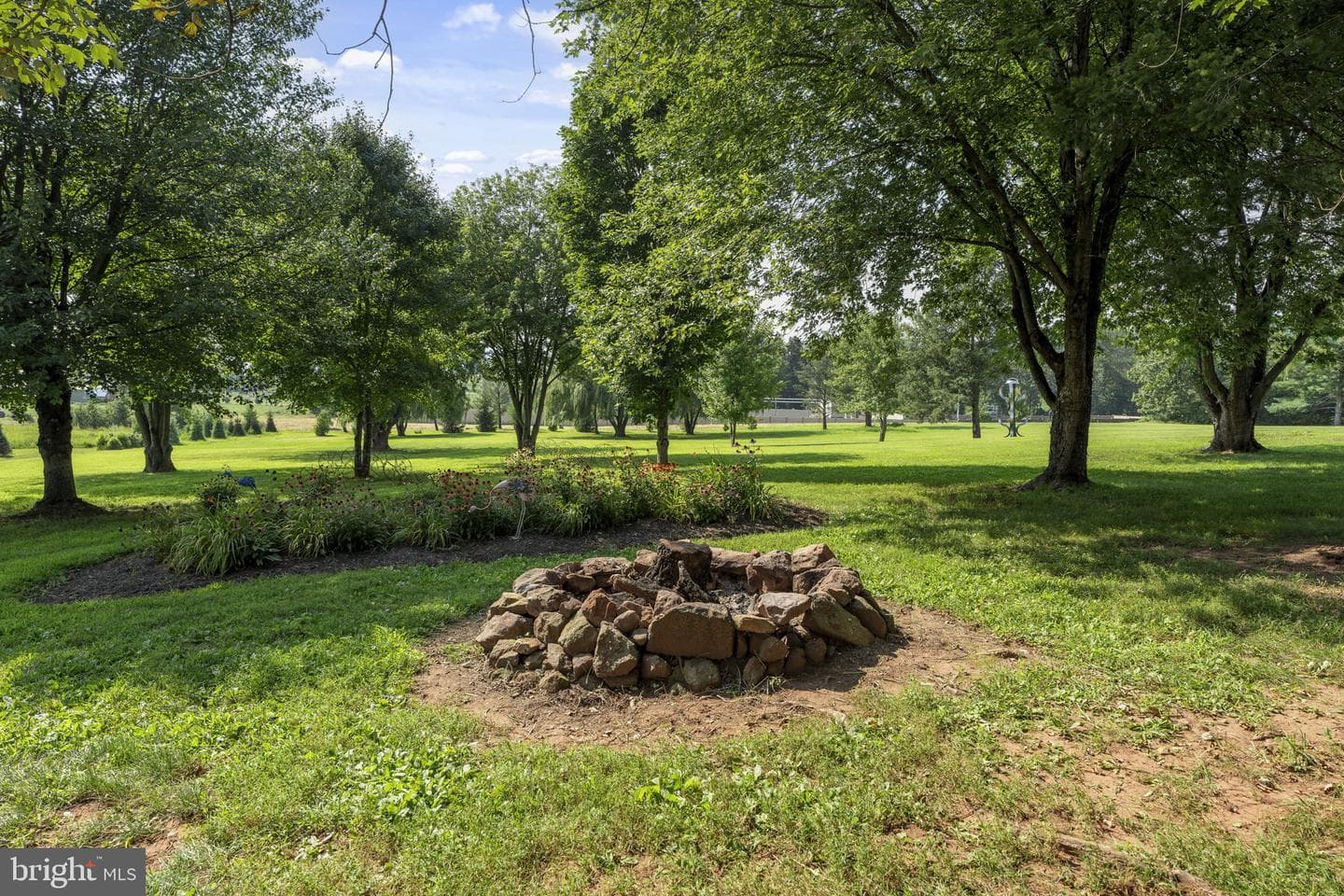 105 Whitehall Road photo 35