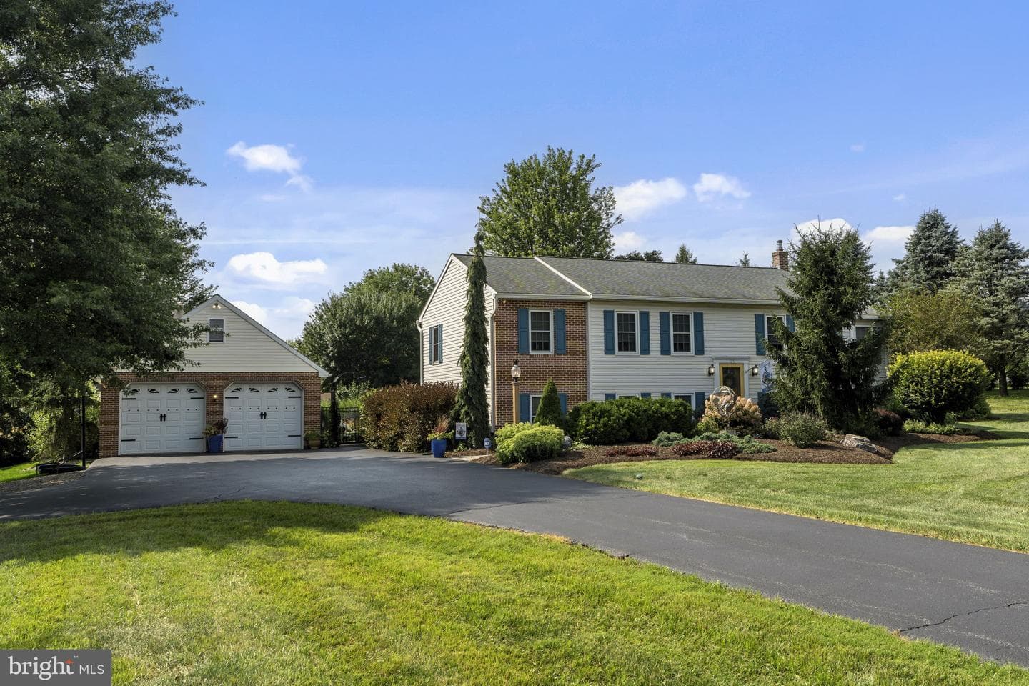 105 Whitehall Road photo 7
