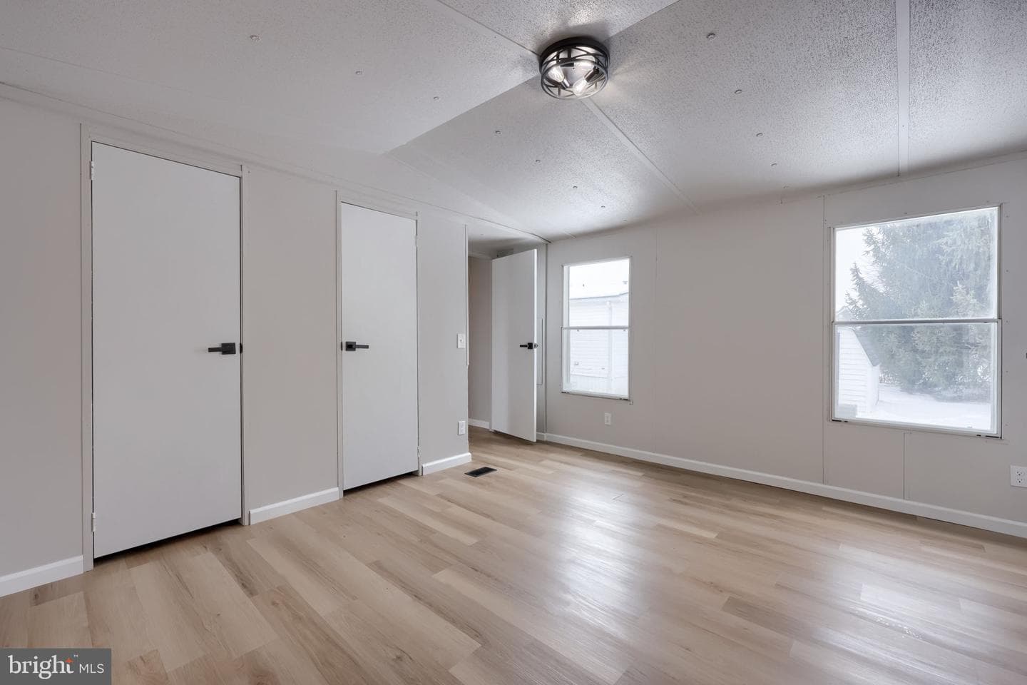 215 Fawn Meadow Crossing photo 17