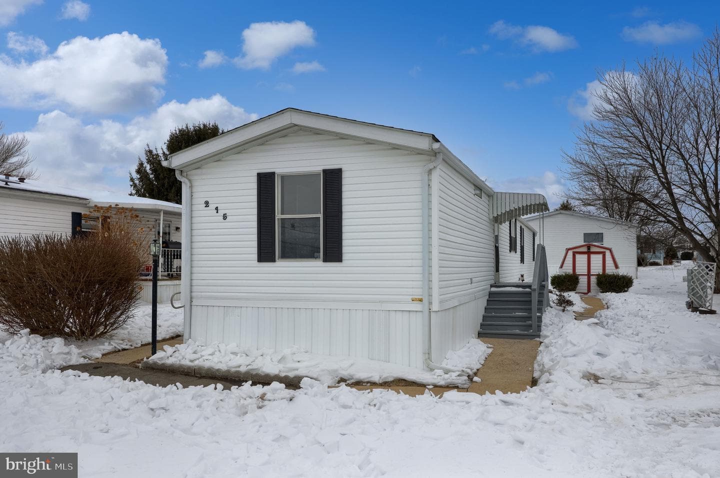 215 Fawn Meadow Crossing photo 25