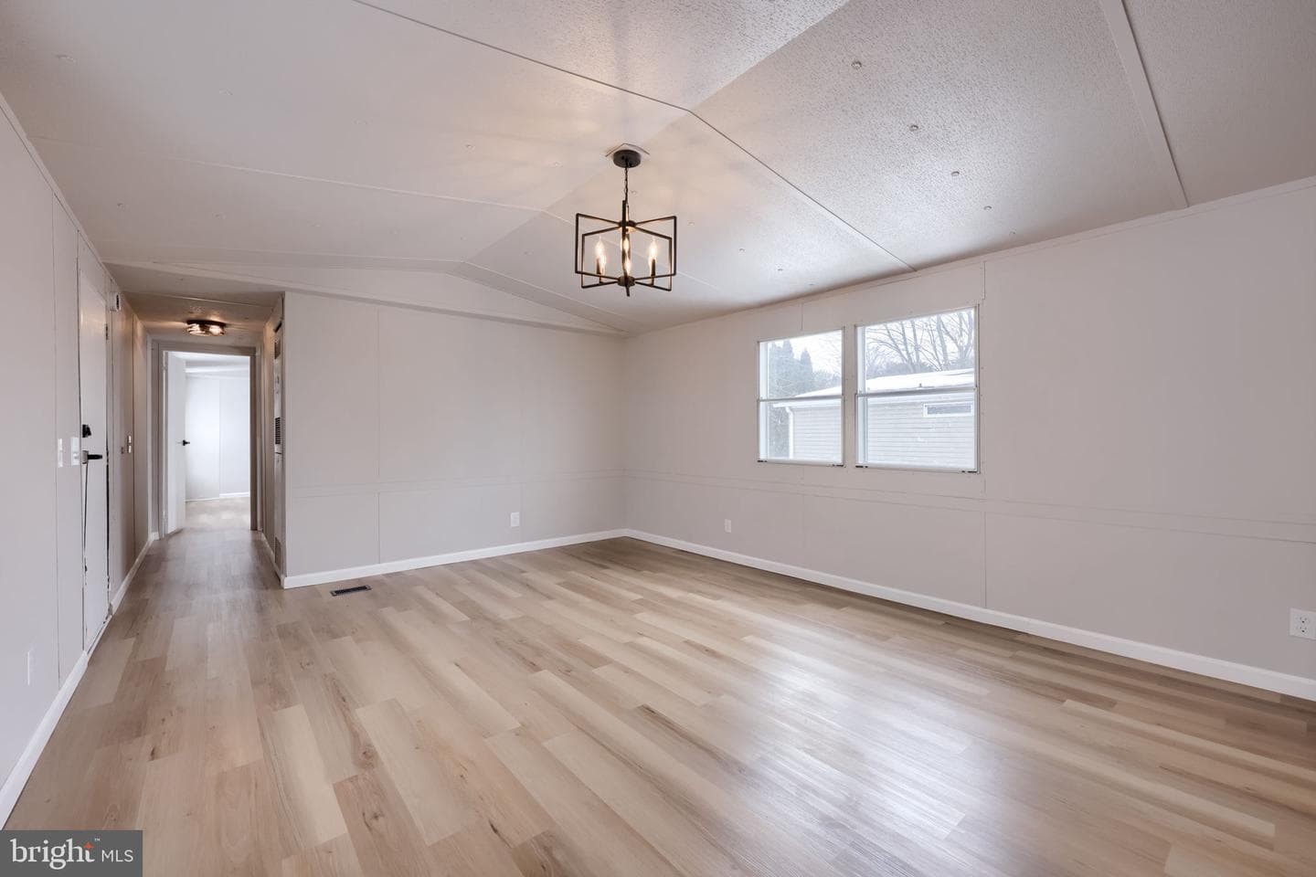 215 Fawn Meadow Crossing photo 3