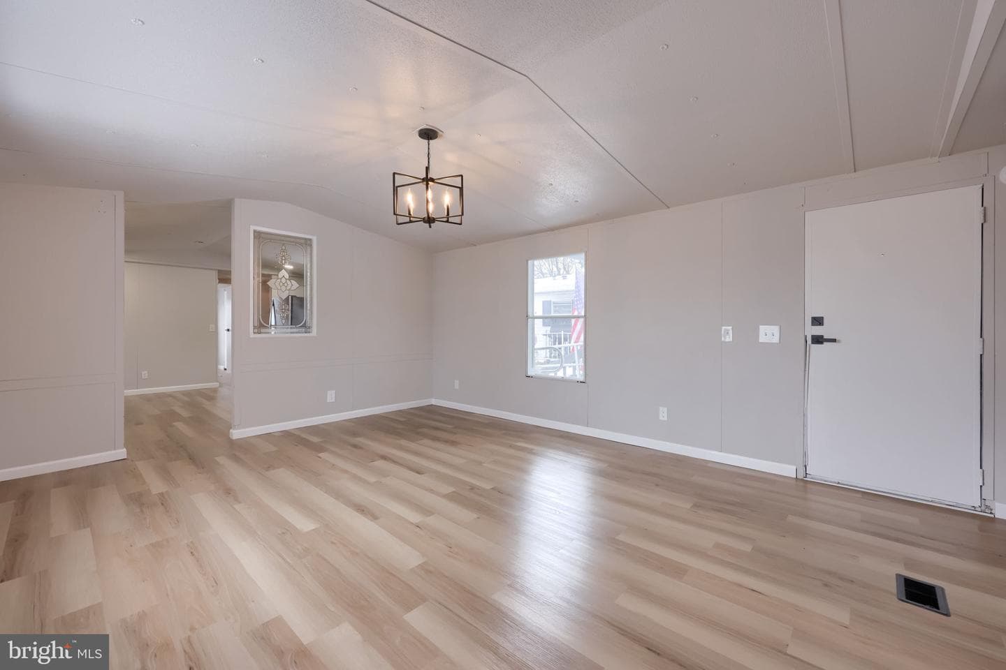 215 Fawn Meadow Crossing photo 5