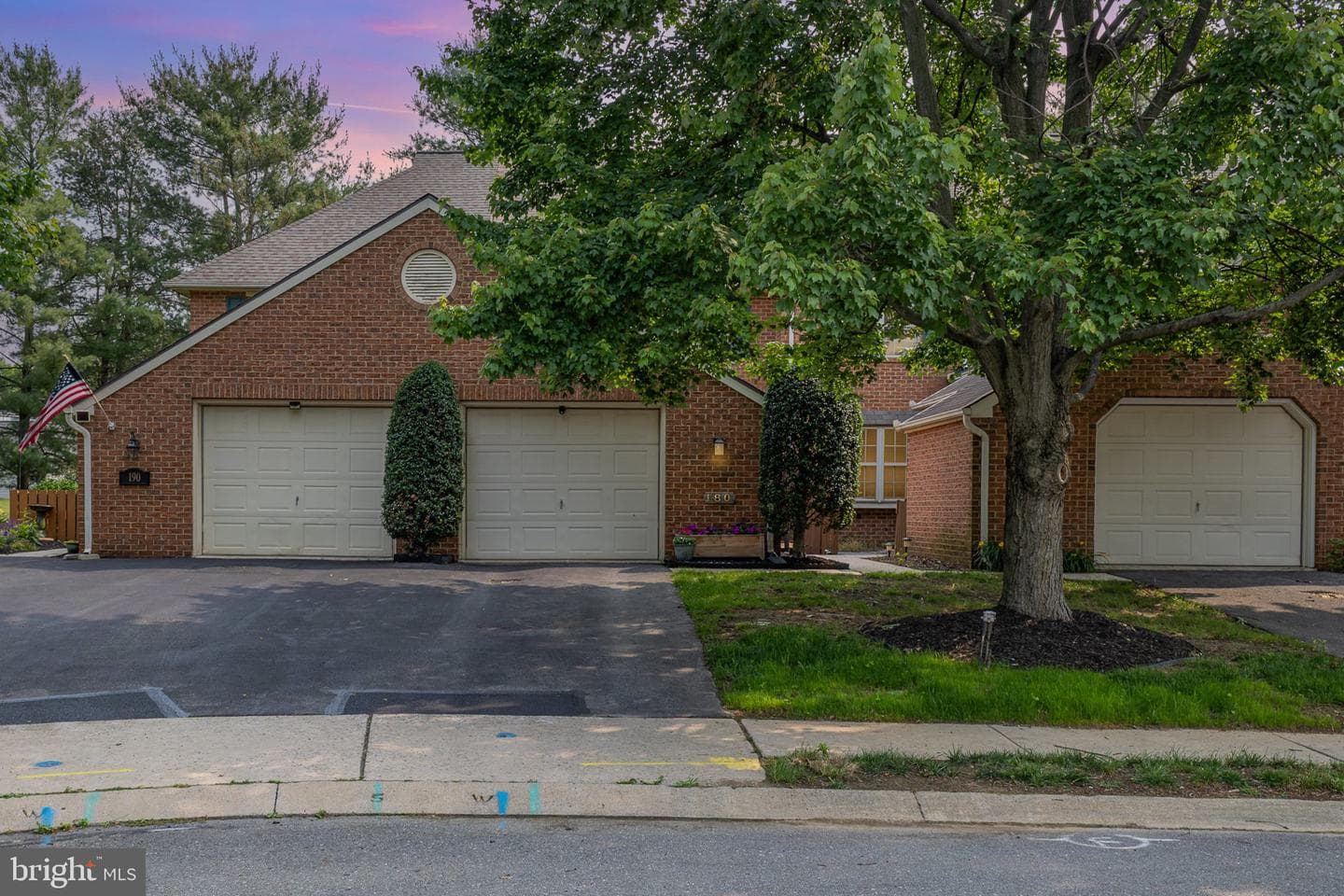 180 Summitville Court photo 1