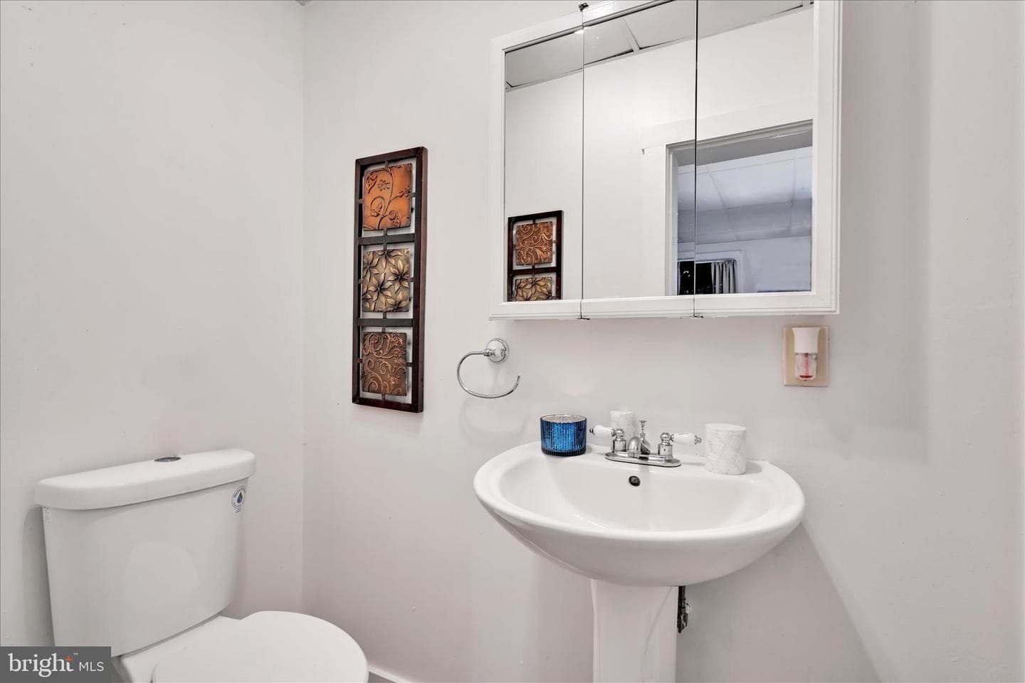 132 Reo Avenue photo 12