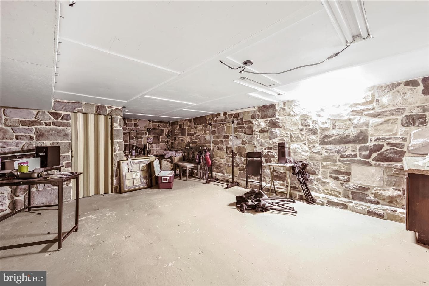 132 Reo Avenue photo 23