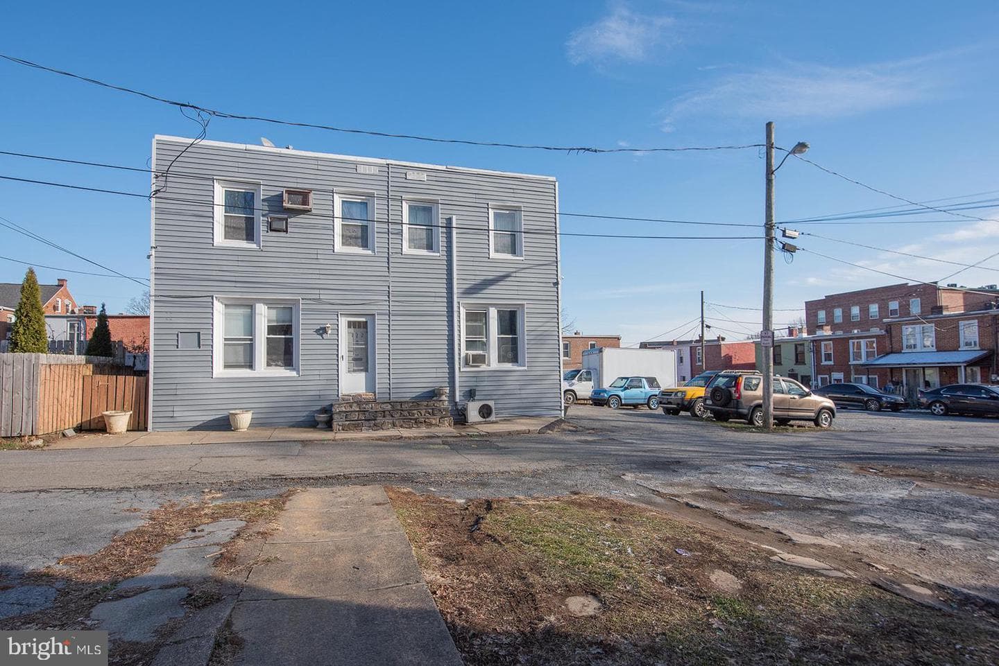 132 Reo Avenue photo 4