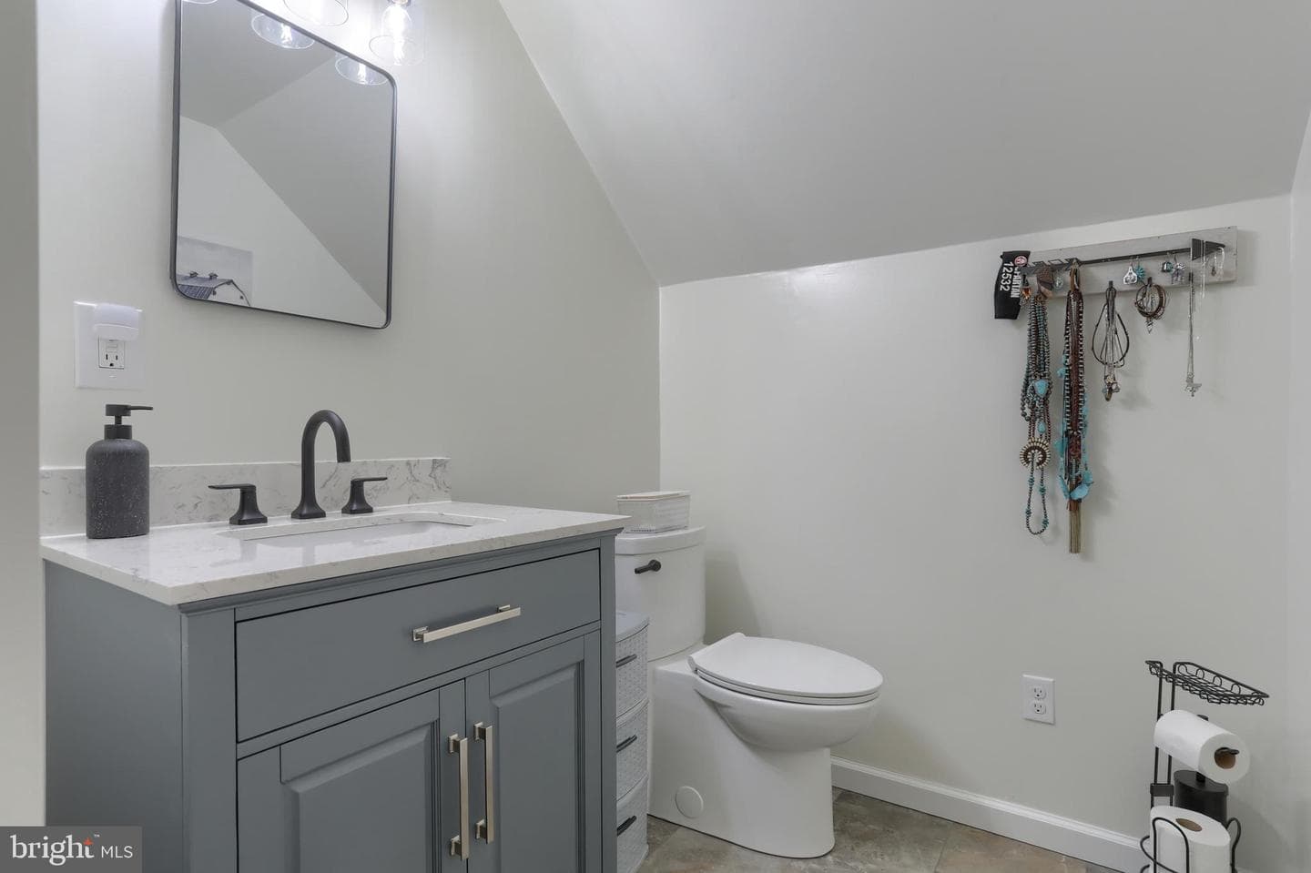 1762 Stonemill Drive photo 23