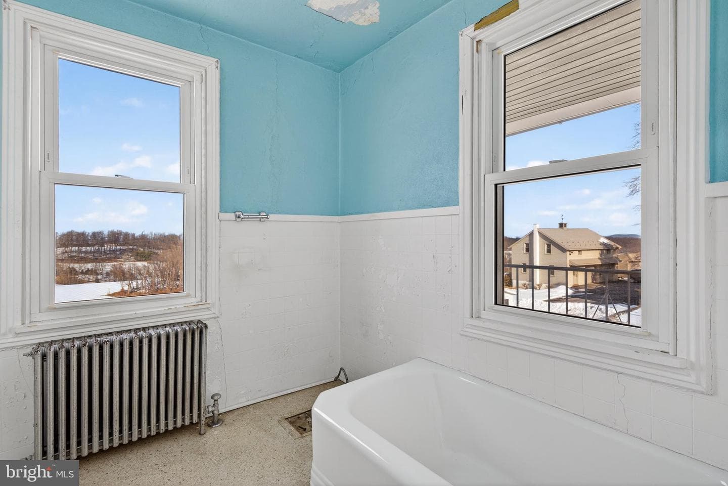 3320 River Road photo 25