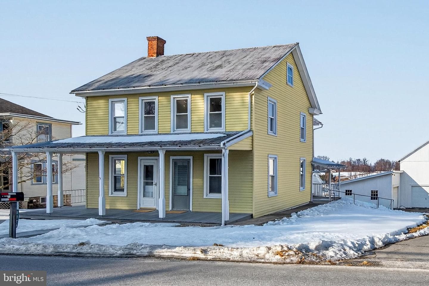 3320 River Road photo 4