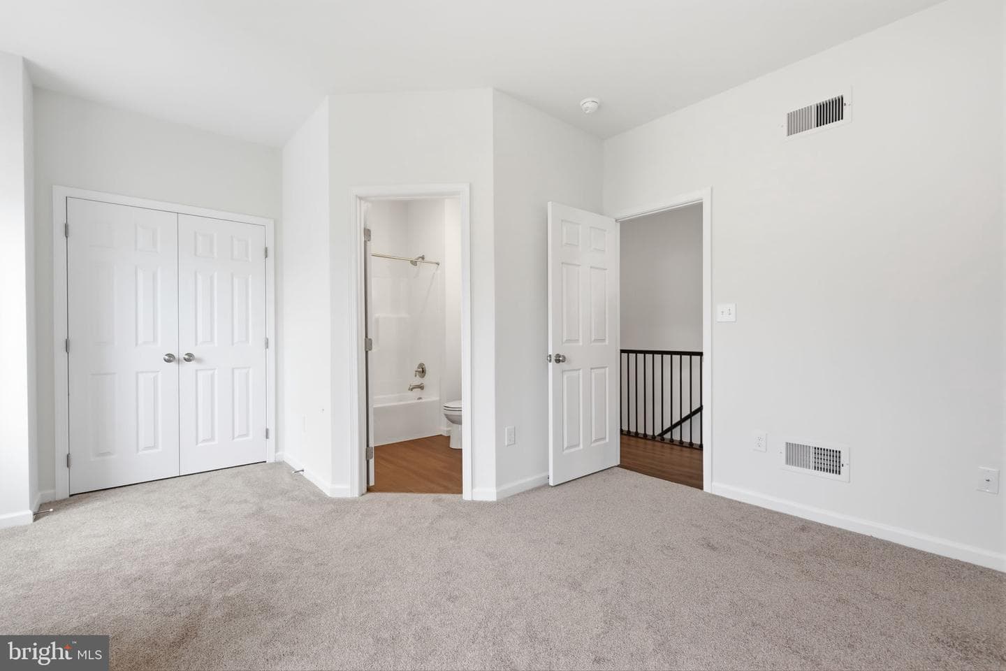 113 Cameron Lane photo 38