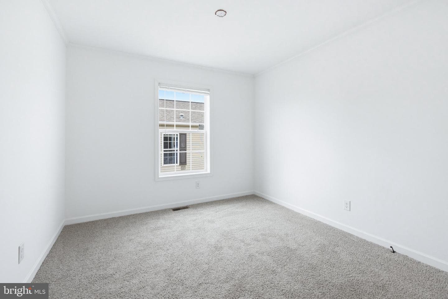443 Eastwood Ln photo 27