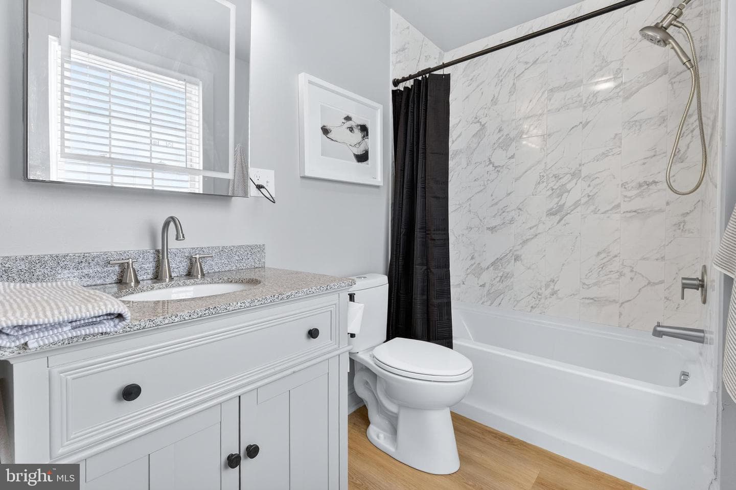 1529 Village Road photo 22