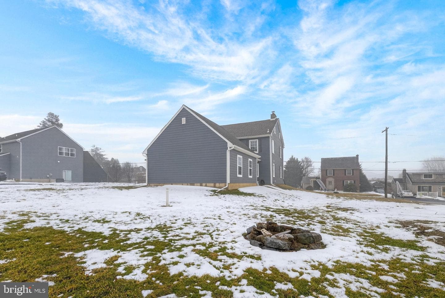 1529 Village Road photo 38