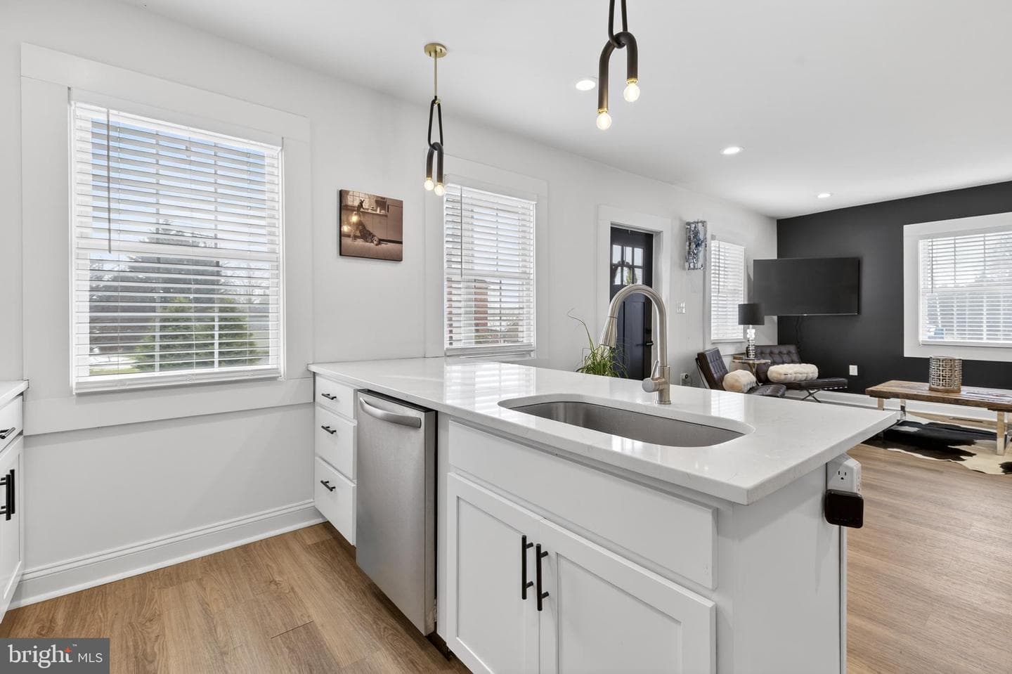 1529 Village Road photo 8