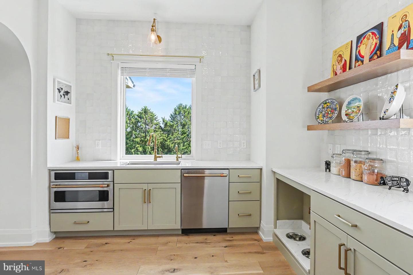 1 Strawberry Lane photo 63
