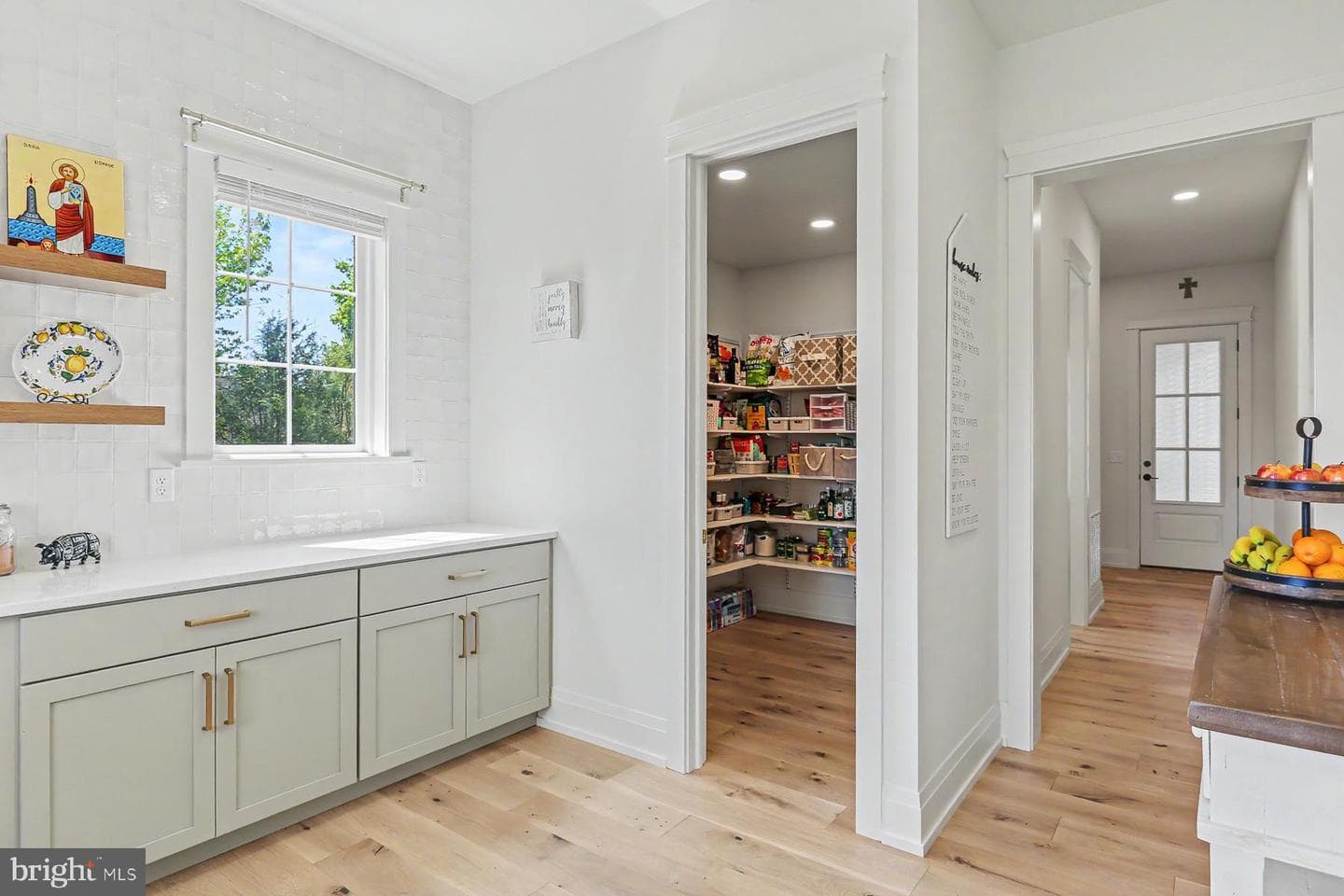1 Strawberry Lane photo 65