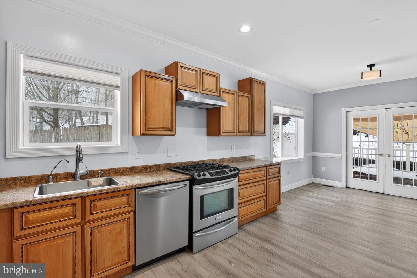 88 Shady Lane photo 18