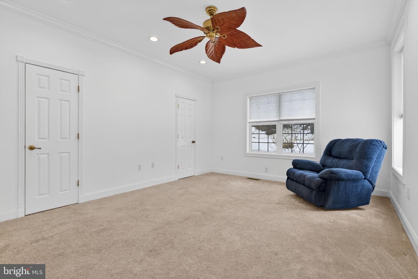 88 Shady Lane photo 22