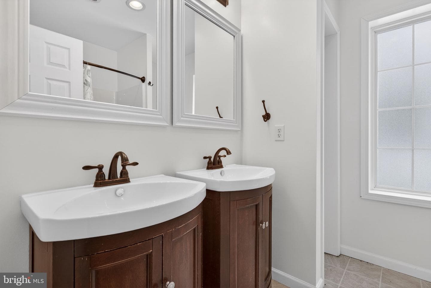88 Shady Lane photo 41