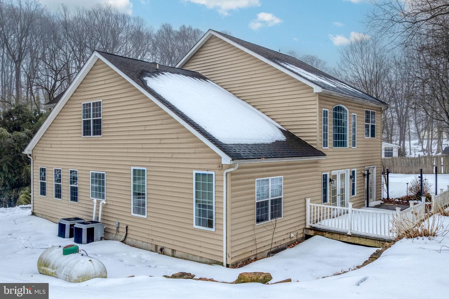 88 Shady Lane photo 44