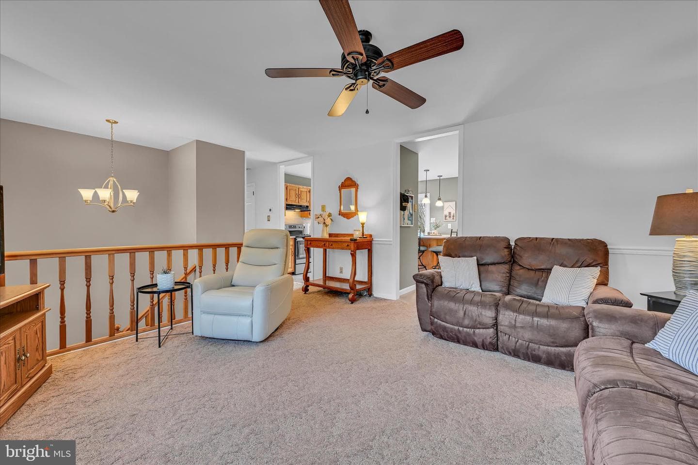 3481 Coronet Avenue photo 9