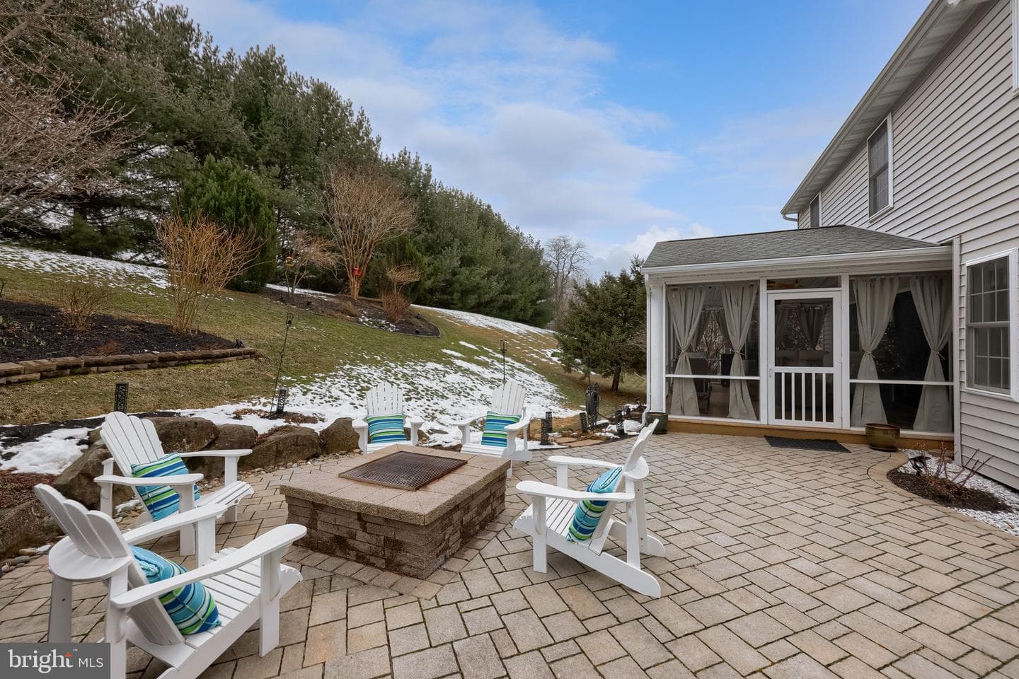 16 Cedar Chase Drive photo 32
