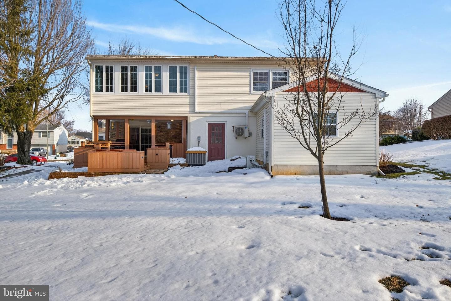 146 S Oak Street photo 47
