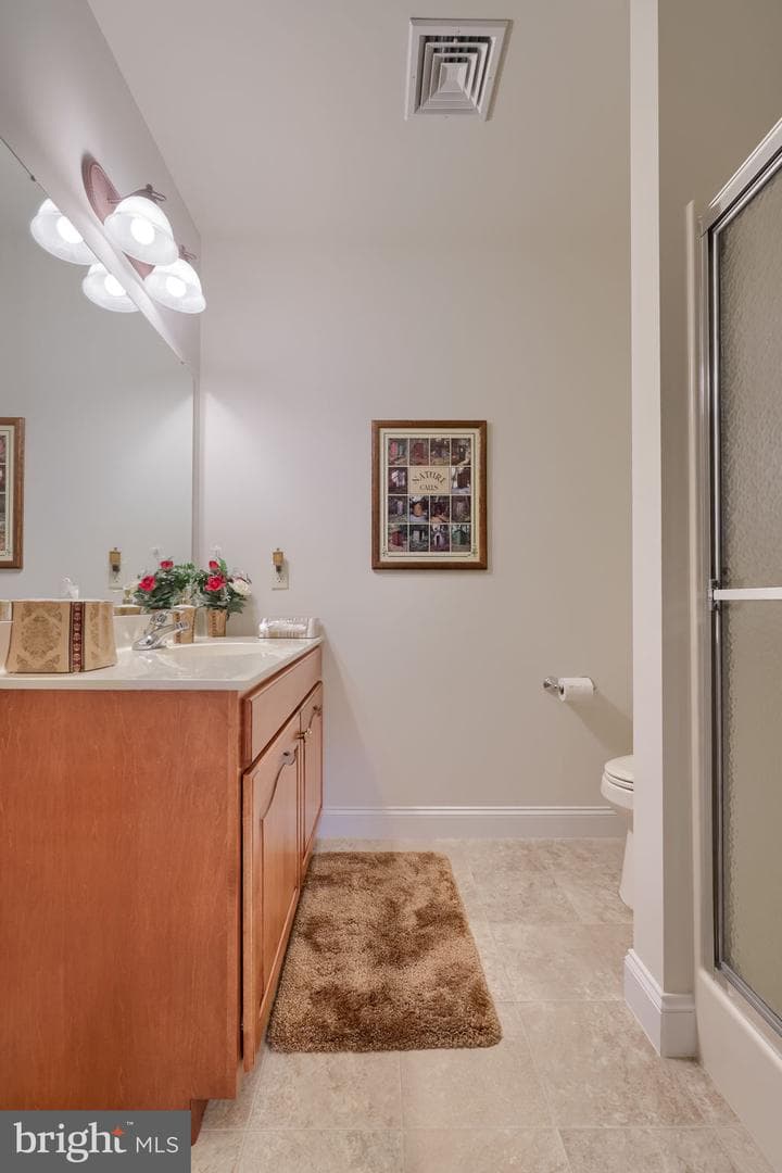 900 Cambridge Drive photo 38