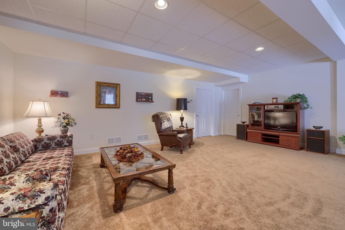 900 Cambridge Drive photo 45