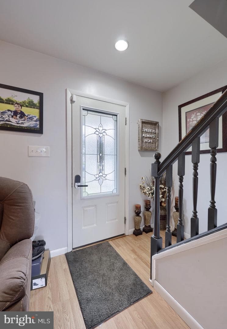 1522 Manor Boulevard photo 3