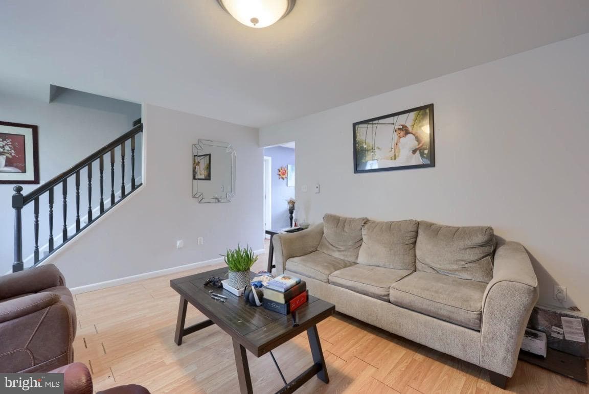 1522 Manor Boulevard photo 7