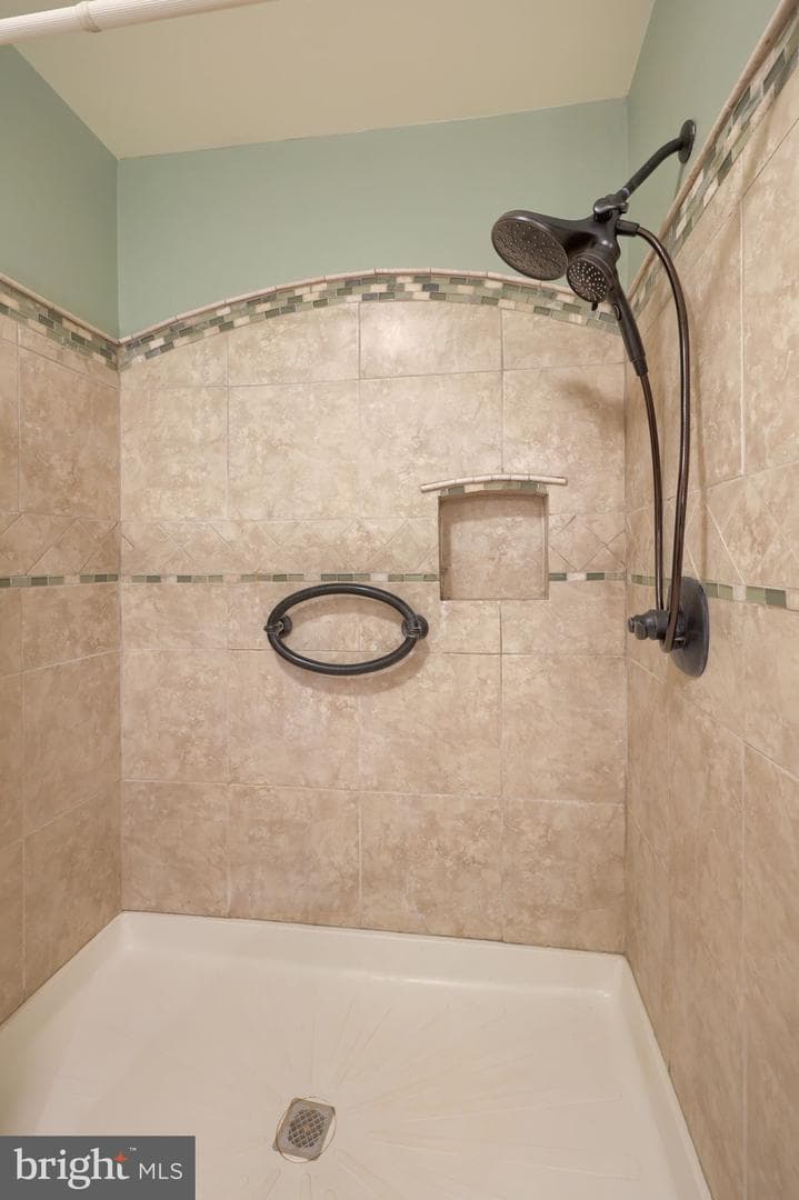 113 Florentine Drive photo 31