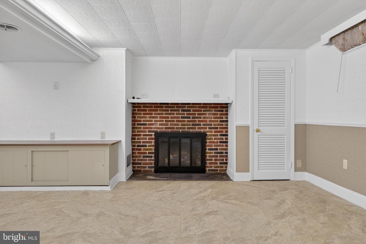 323 Millersville Road photo 32
