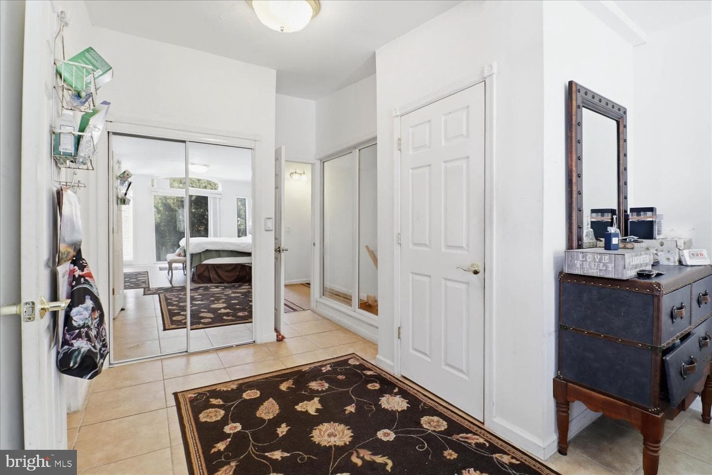 421 W Marion Street photo 29