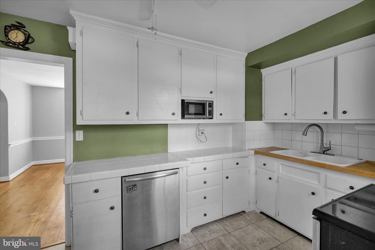 16 Haskell Drive photo 12