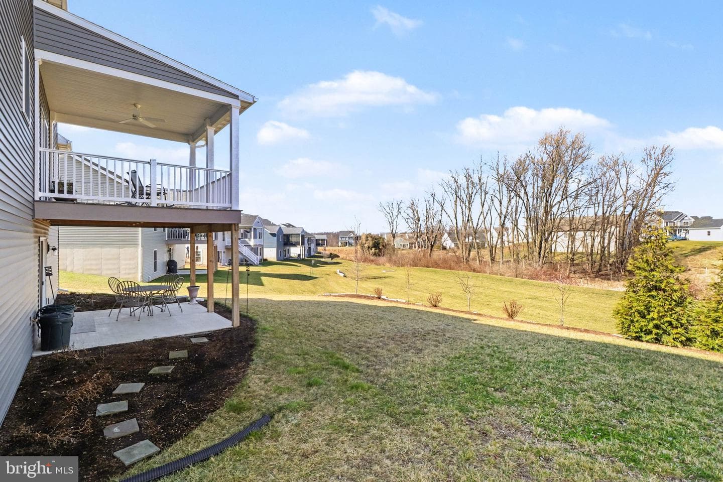220 Pebble Drive photo 36