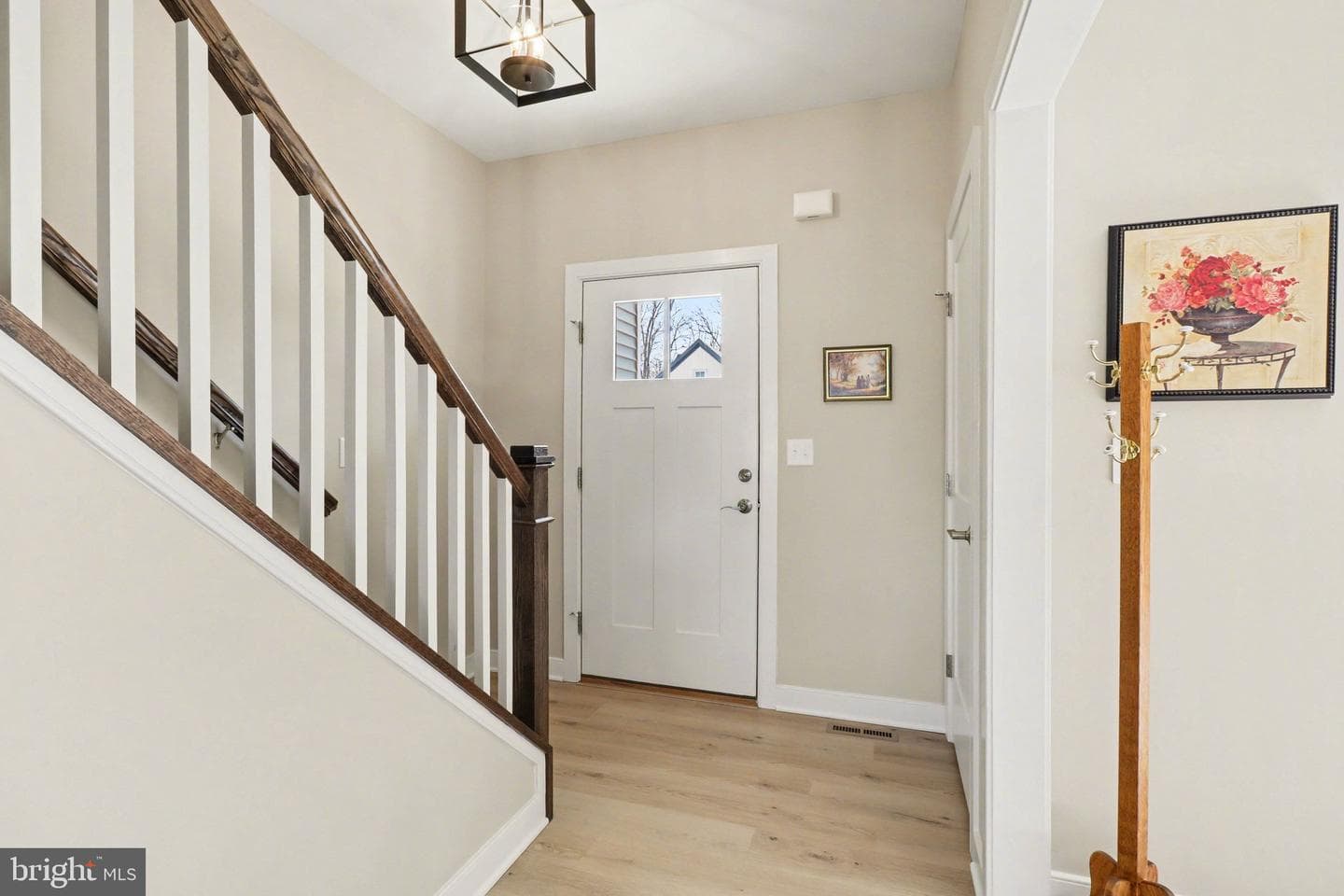 220 Pebble Drive photo 5