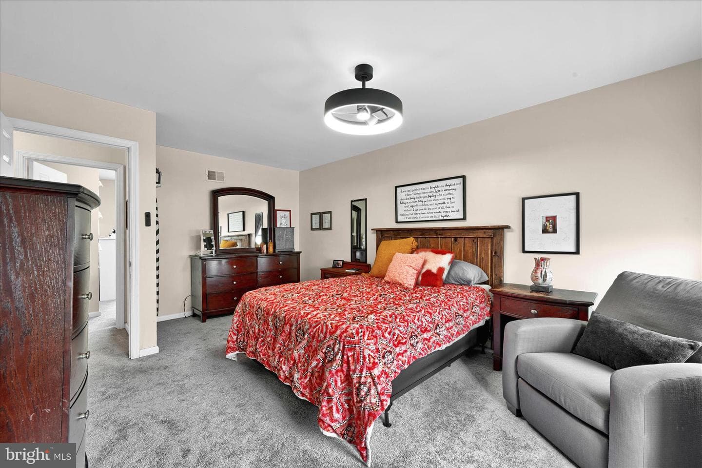 214 Winding Hill Drive photo 16