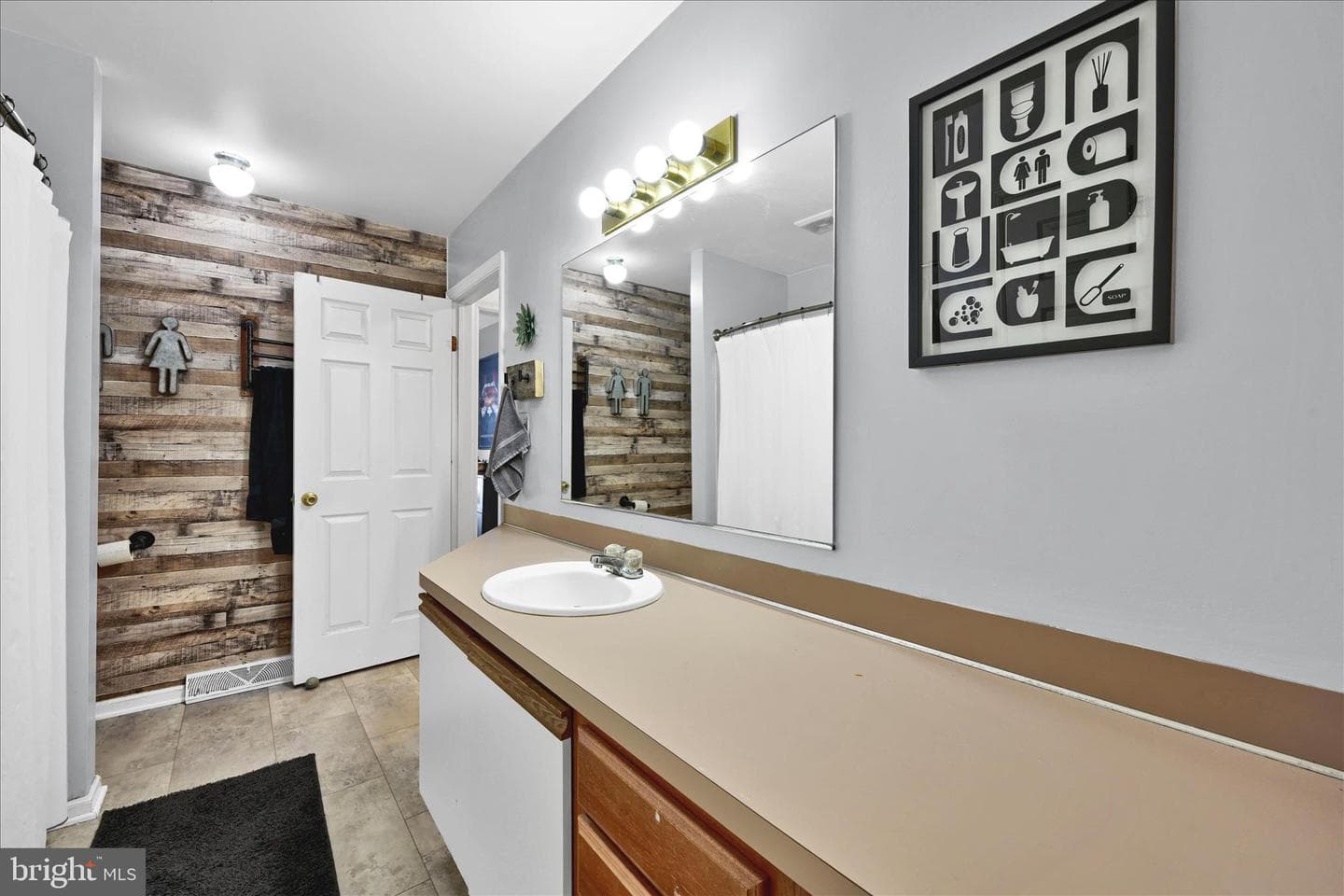 214 Winding Hill Drive photo 18