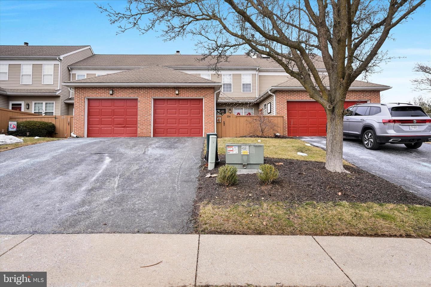 214 Winding Hill Drive photo 2