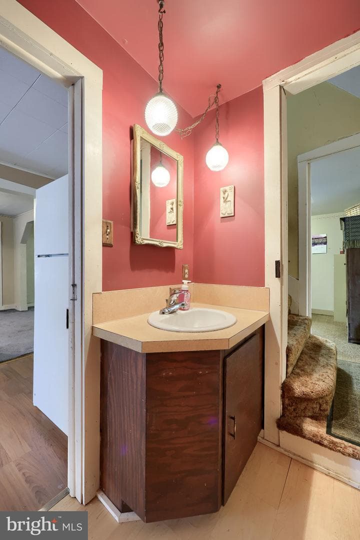 791 Hopeland Road photo 35