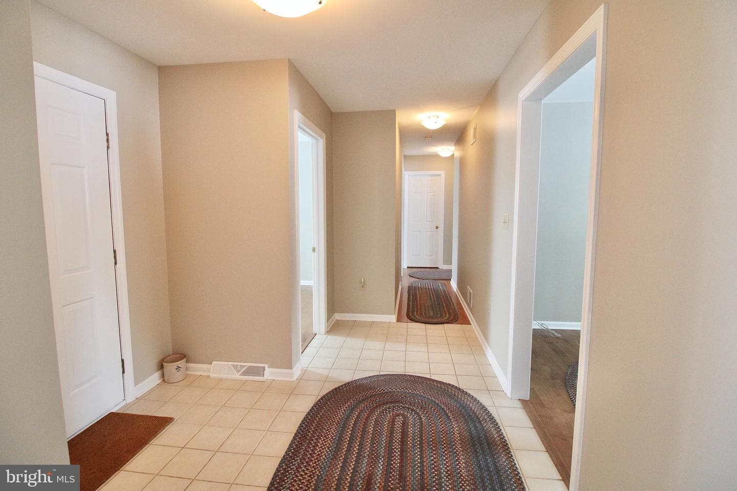 923 Jade Avenue photo 10