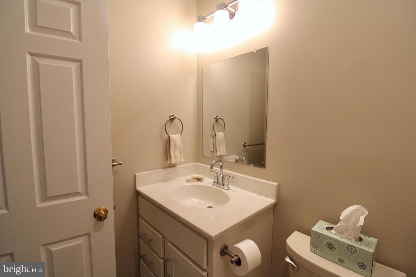 923 Jade Avenue photo 30