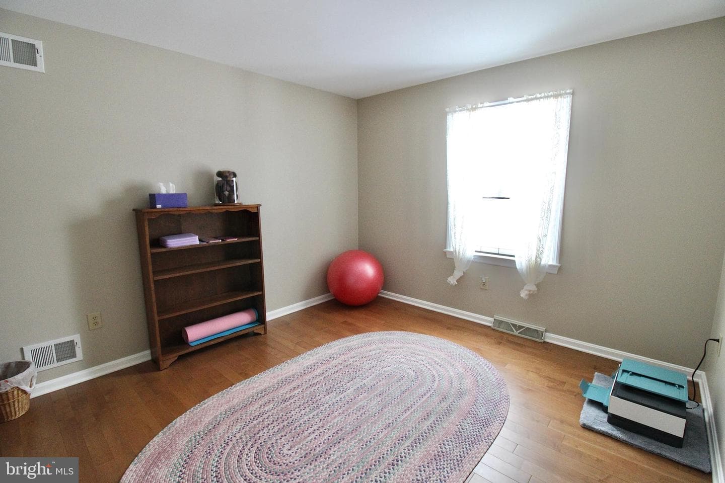 923 Jade Avenue photo 32