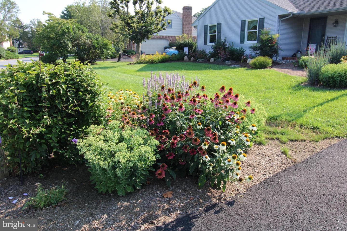 923 Jade Avenue photo 35