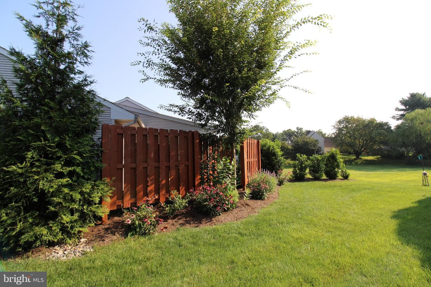 923 Jade Avenue photo 41